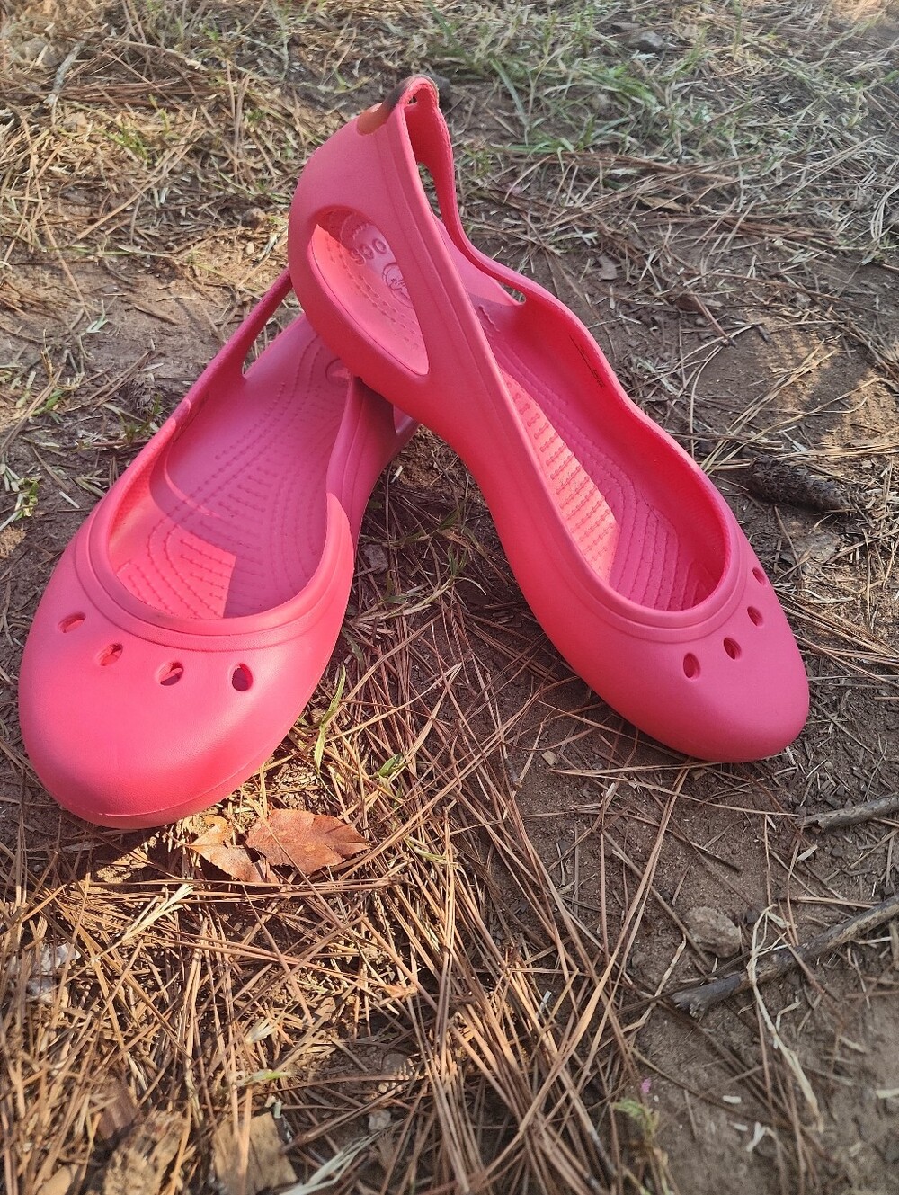 Crocs Women’s Pink Slip-On Ballet Flats Kadee Mary Jane Size 11 Coral Pink 11215